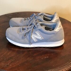New Balance 311 Blue Gray Size 10 Women’s great condition